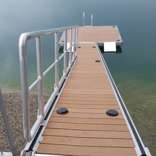 Schwimmplattform Hautzendorf 2019 Schwimmplattform Hautzendorf 2019