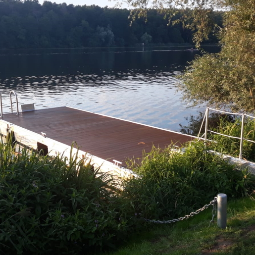 Schwimmplattform Potsdam als Floß Schwimmplattform Potsdam als Floß
